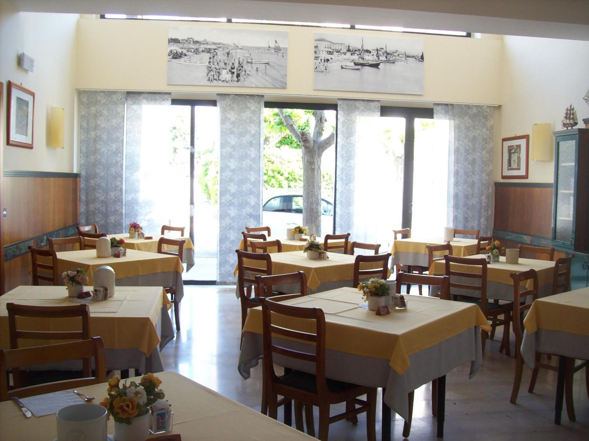 Hotel Sole Giulianova Exterior photo
