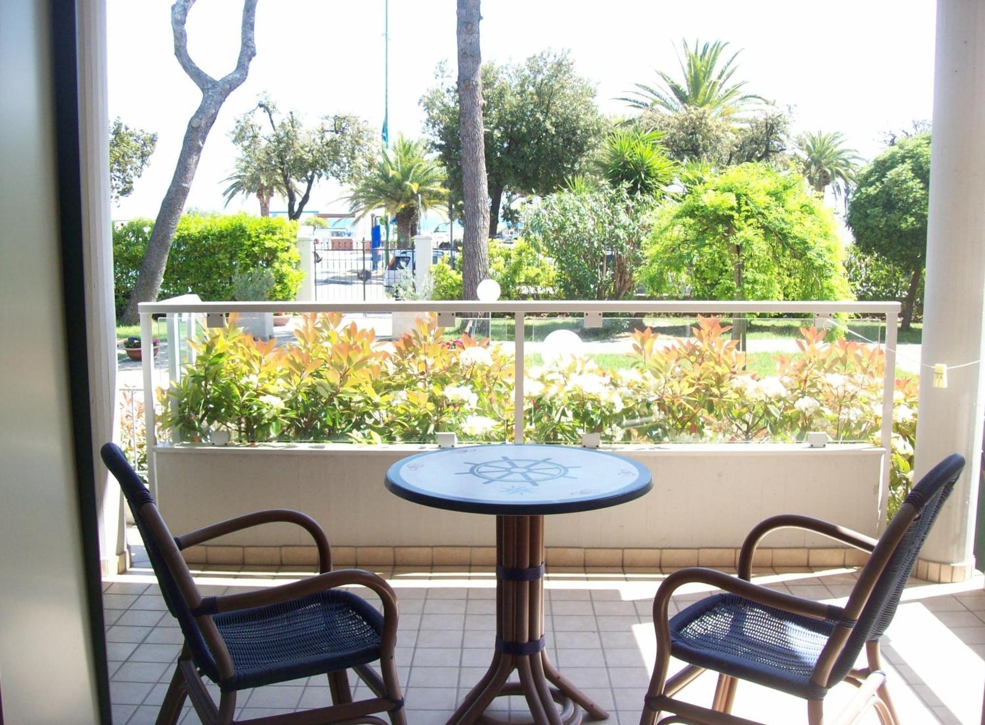 Hotel Sole Giulianova Exterior photo